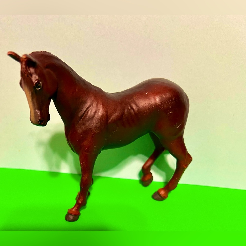 PAPO 2003 Chestnut Mare horse figure Rare
Retired